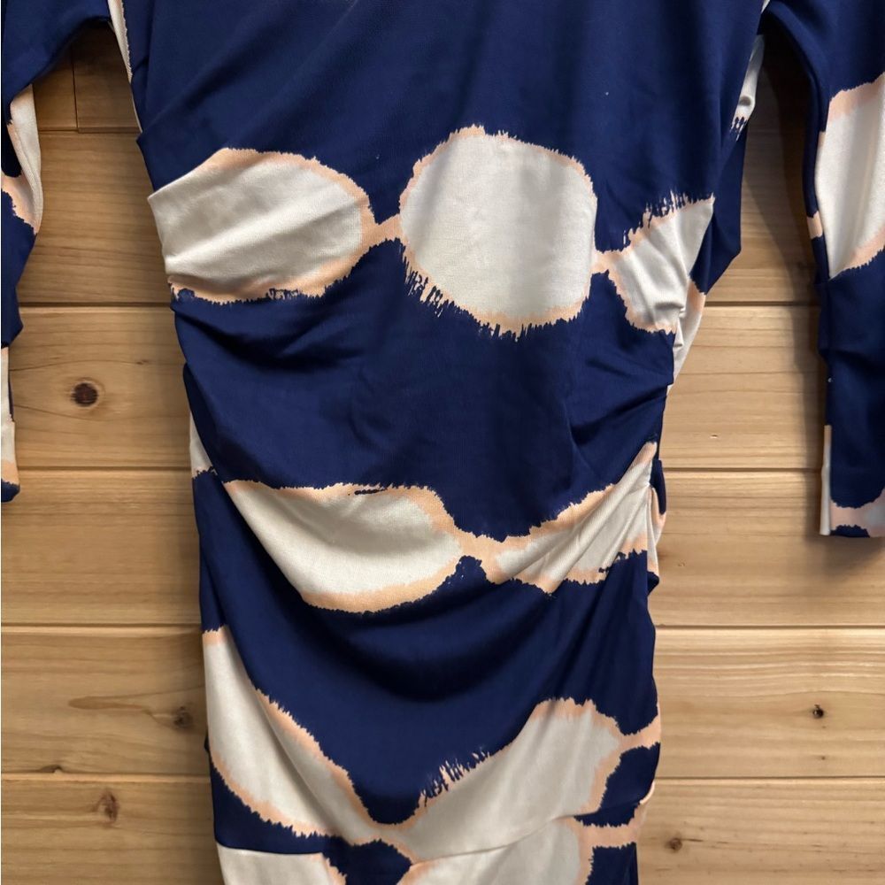 Diane VonFurstenberg Size 4 Bentley Ruched Wrap Silk 3/4 Dress - Picture 7 of 15